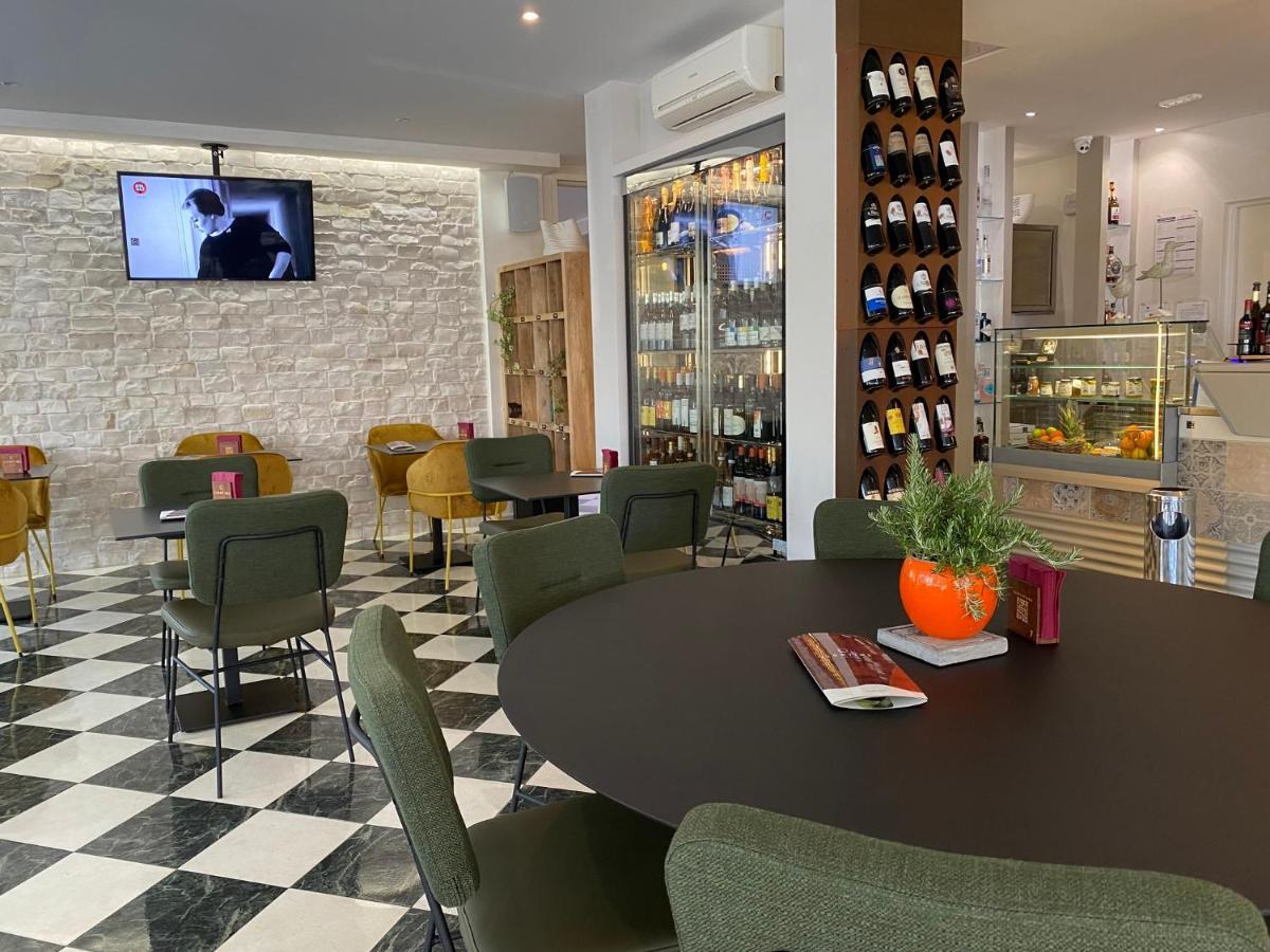 Hotel Croce Di Malta Λινιάνο Σαμπιαντόρο Εξωτερικό φωτογραφία