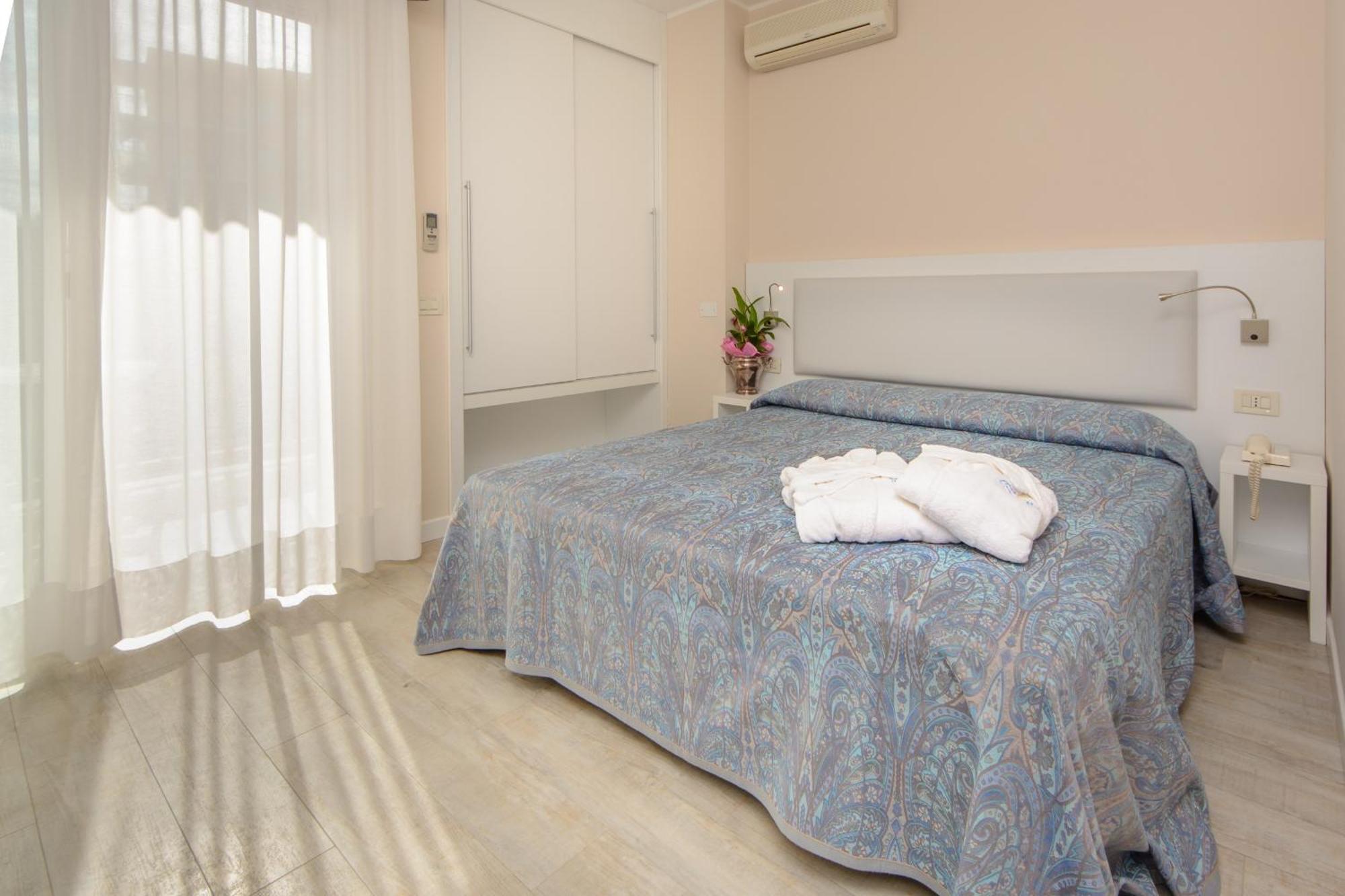 Hotel Croce Di Malta Λινιάνο Σαμπιαντόρο Δωμάτιο φωτογραφία