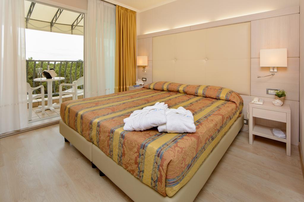 Hotel Croce Di Malta Λινιάνο Σαμπιαντόρο Εξωτερικό φωτογραφία